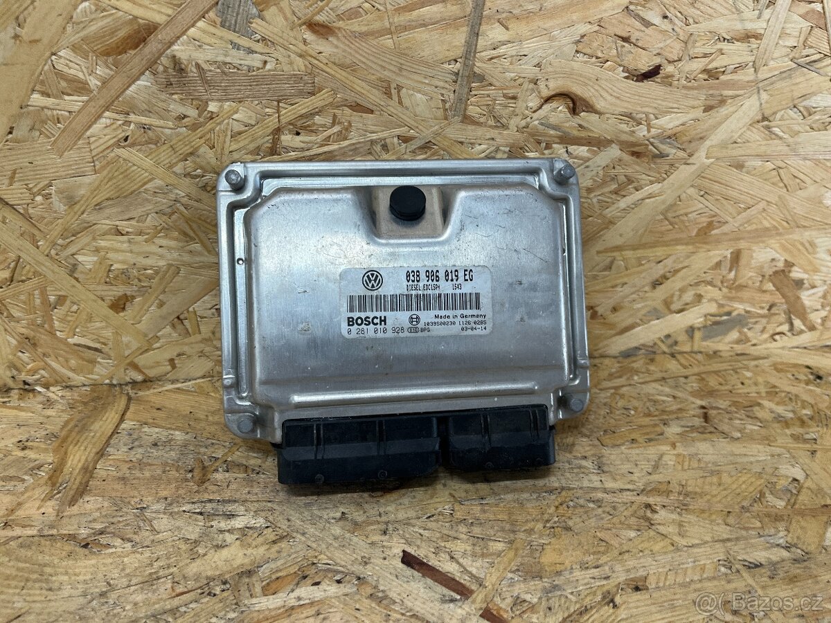 ŘÍDICÍ JEDNOTKA MOTORU 038906019EG - 2