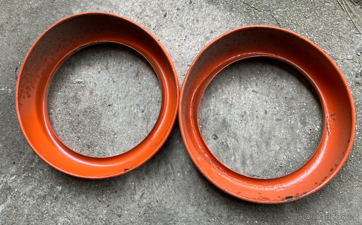 TRABANT - RÁMEČKY SVĚTLOMETŮ - 2