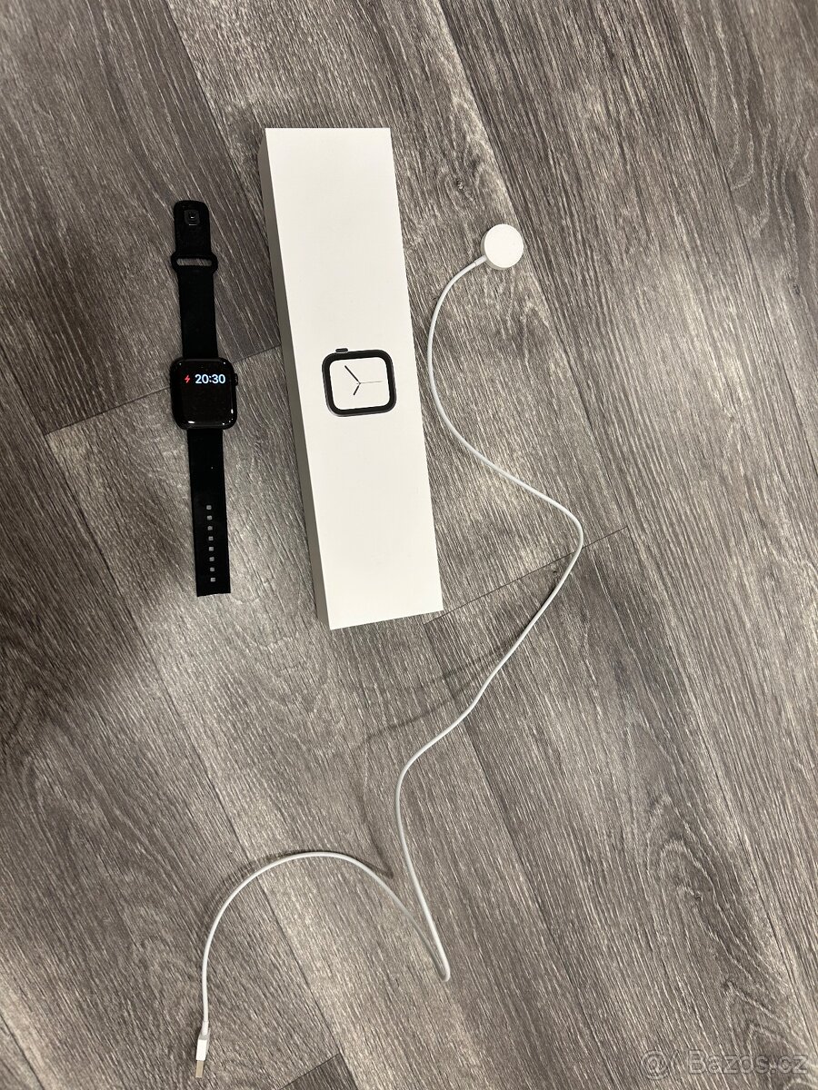 Apple Watch 4 Nike - 2