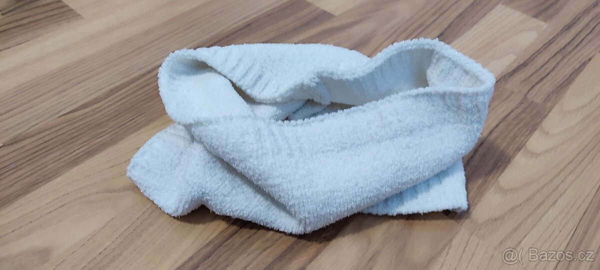 Nákrčník - barva bílá - 2