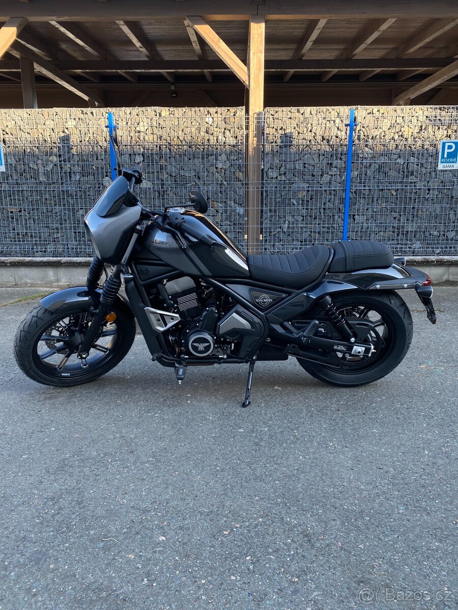 Moto Morini Calibro Custom 700 - 2