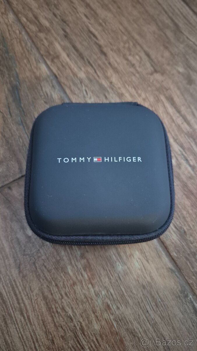 Tommy Hilfiger náramek a knoflíčky - 2