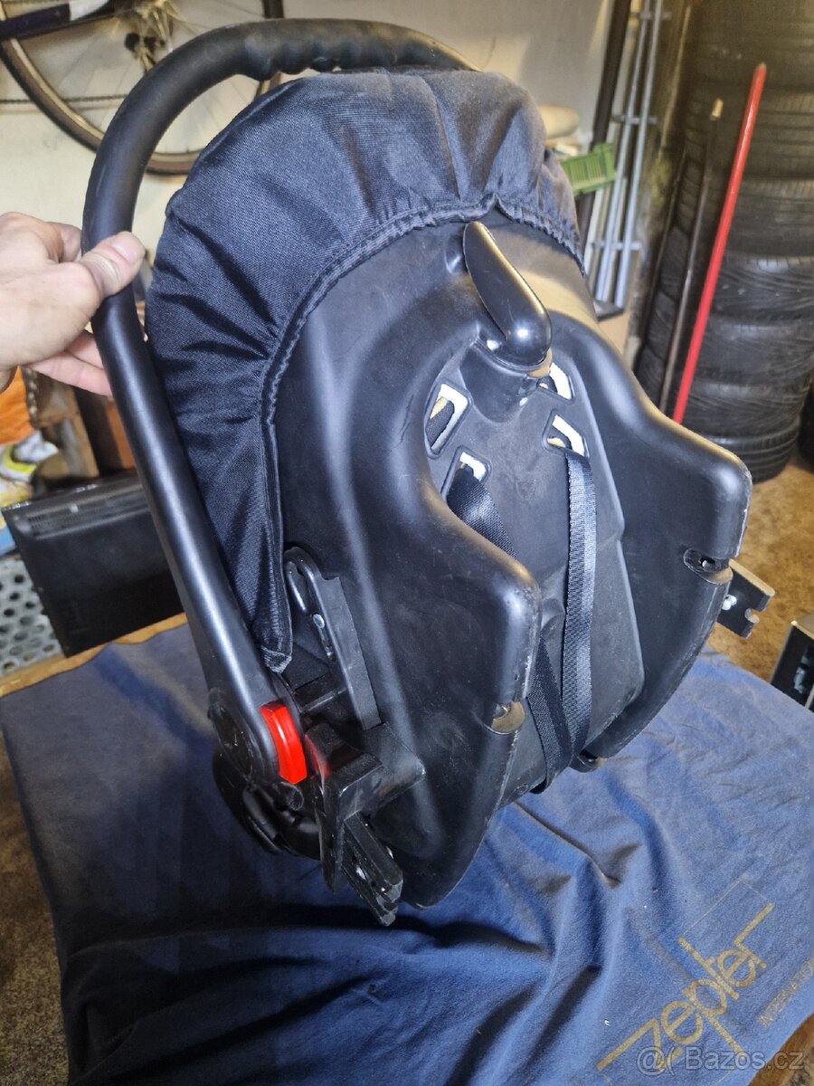 Dětská autosedačka - 2