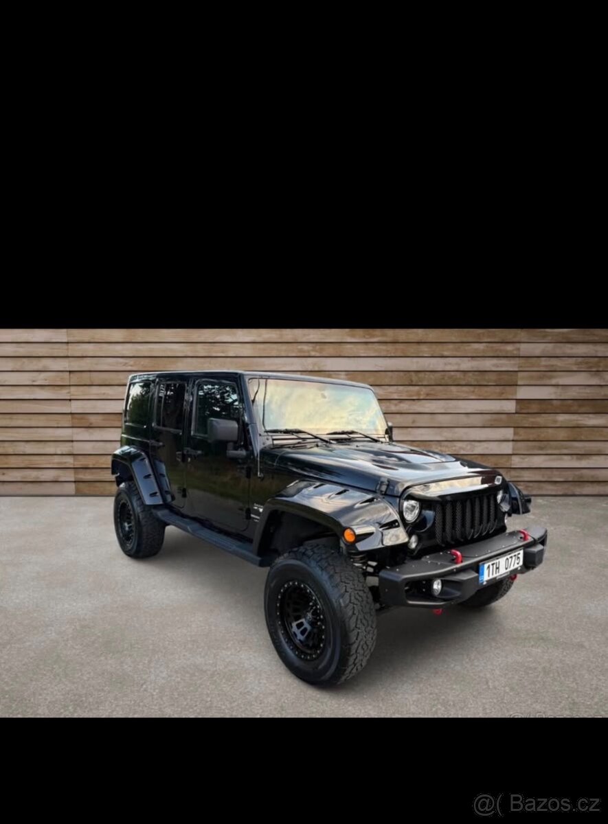 Jeep Wrangler Sahara Unlimited - 2