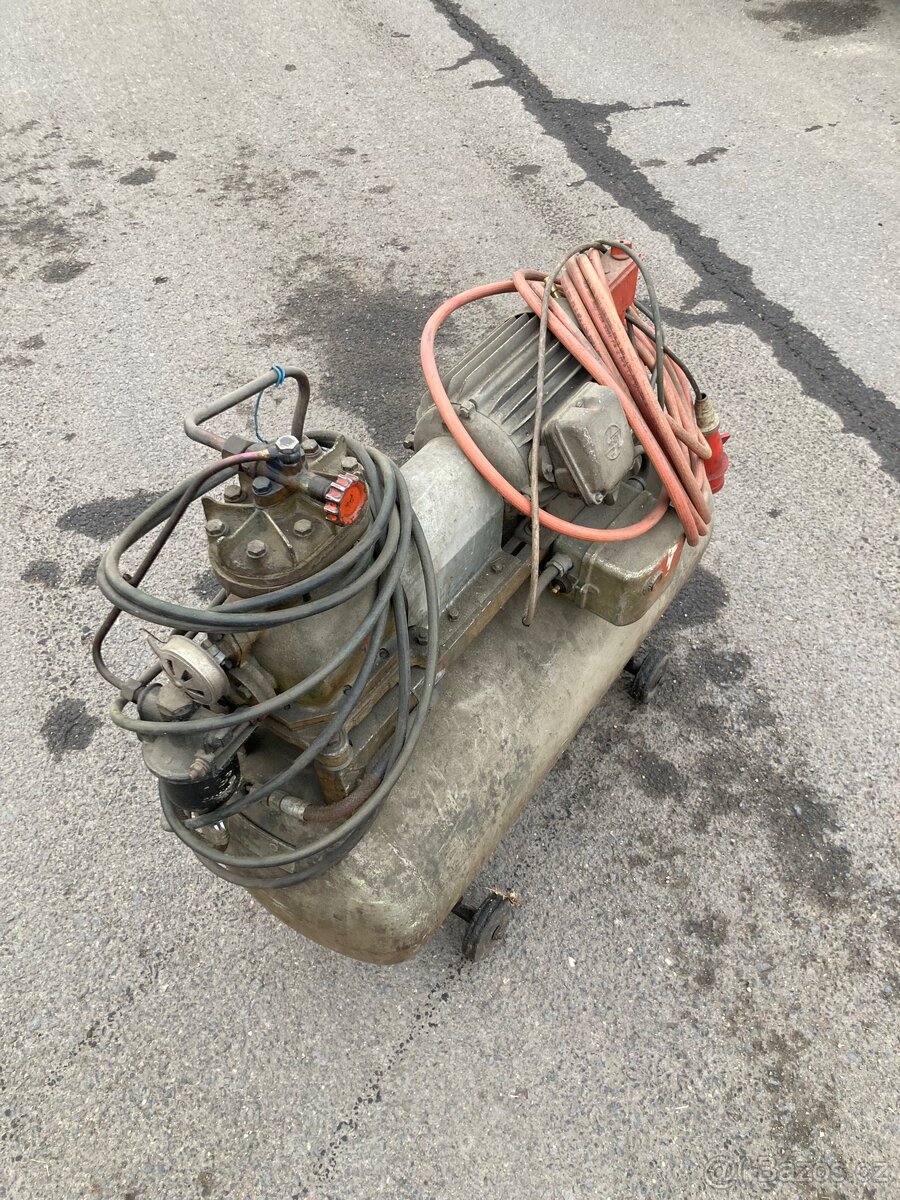 Vzduchový kompresor 380V - 2