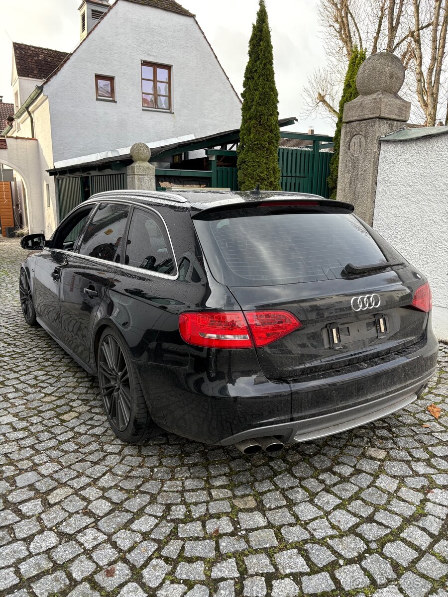 Audi S4 B8 manuál kombi - 2