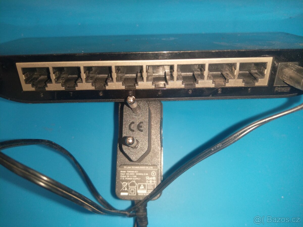 switch TP Link TL-SG1008D - 2