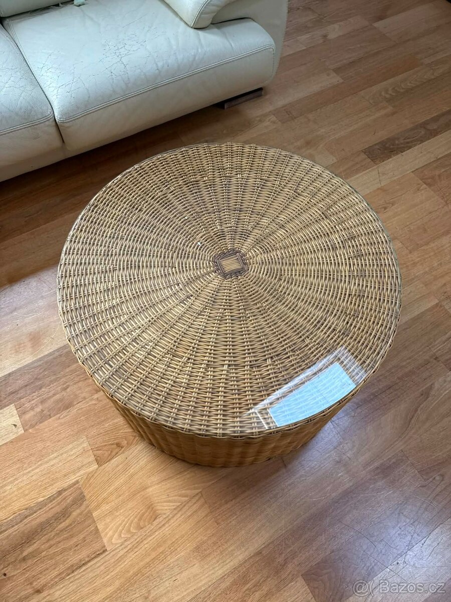 Ratanový stolek se skleněnou deskou - 2