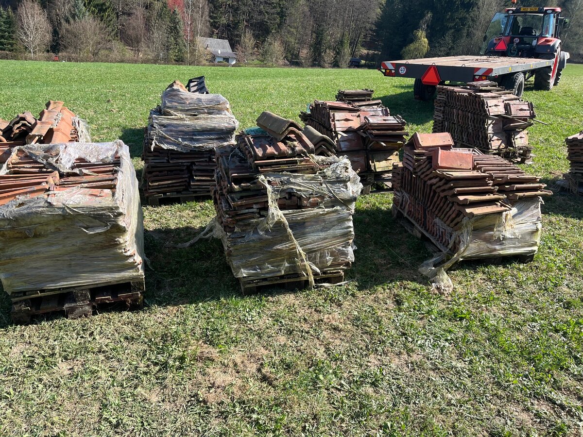 Staré pálené tašky - 2