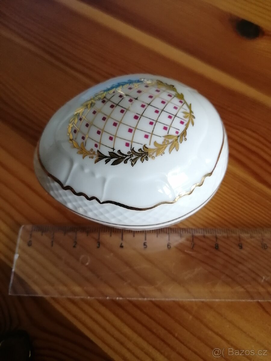 Porcelánová dóza - 2