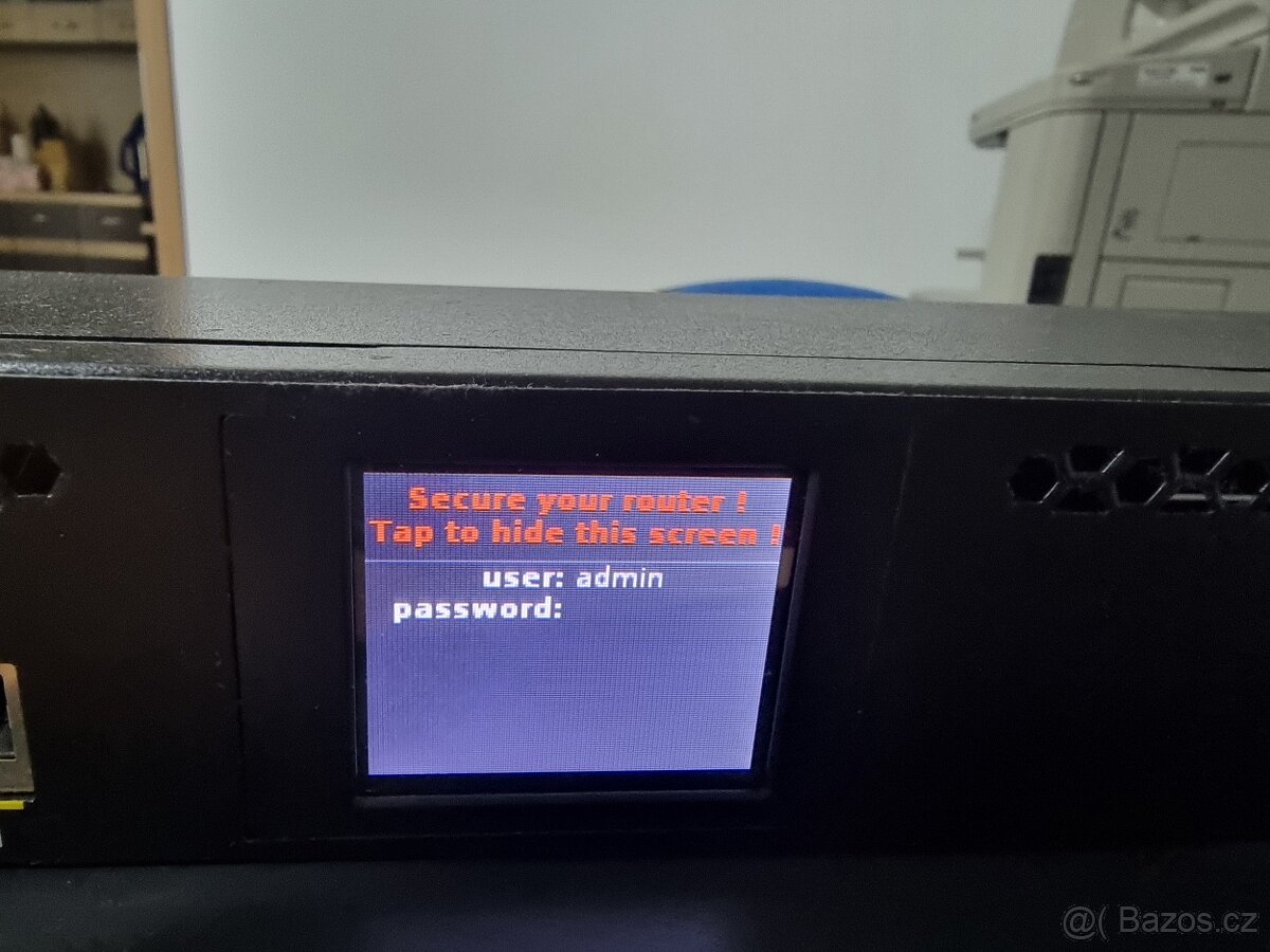 Router Mikrotik RB3011UiAS-RM - 2