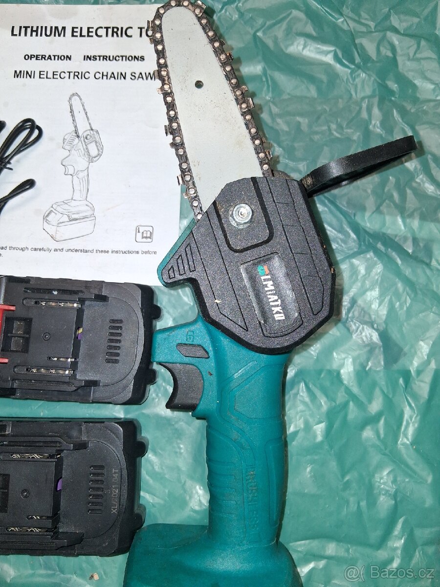 Akumulátorová mini pila - 2