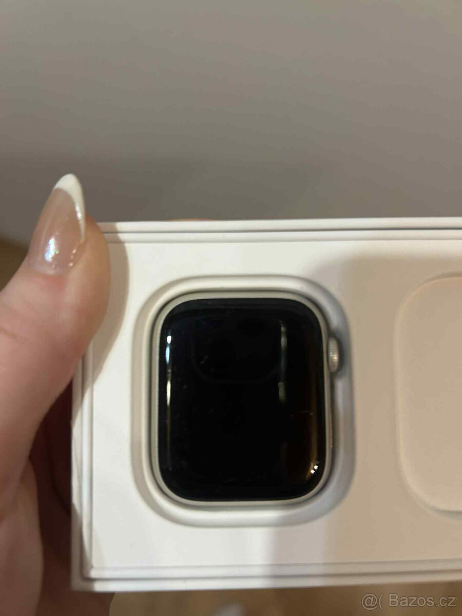 Chytré hodinky Apple Watch - 2