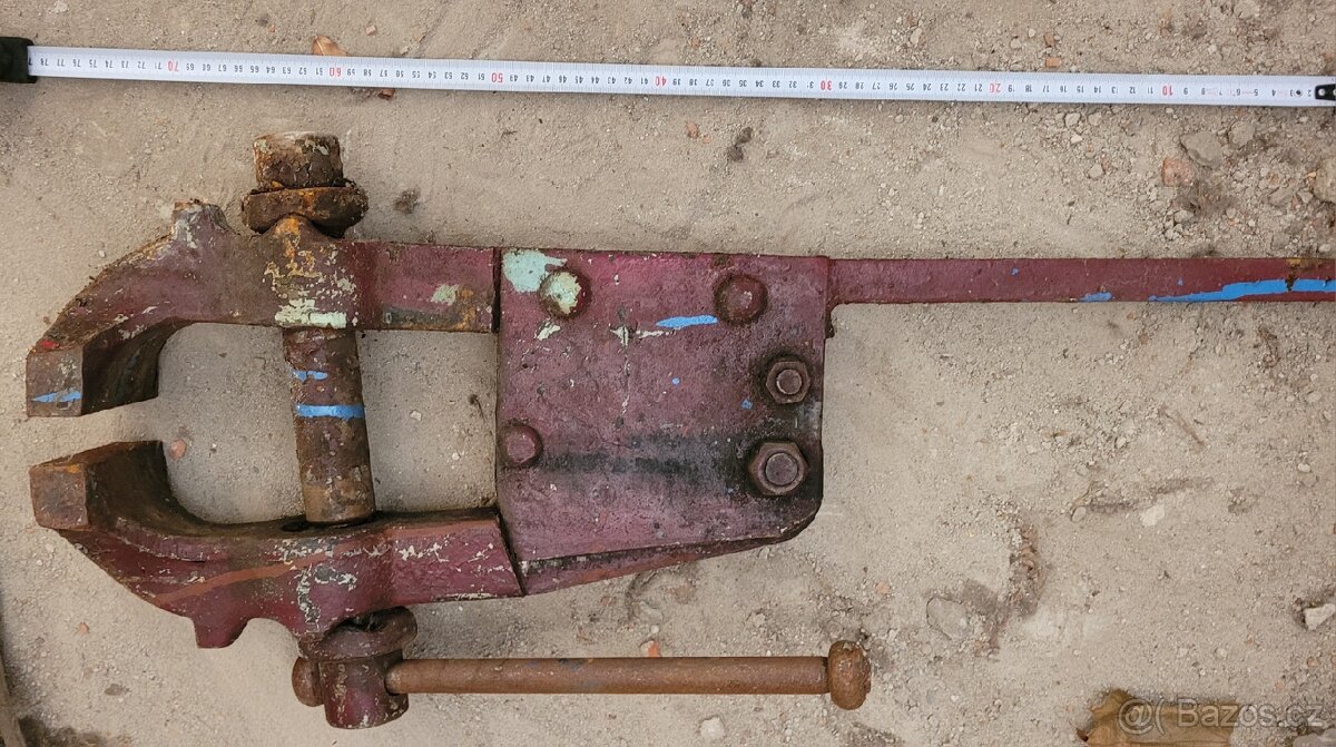 Kovářský svěrák - 2