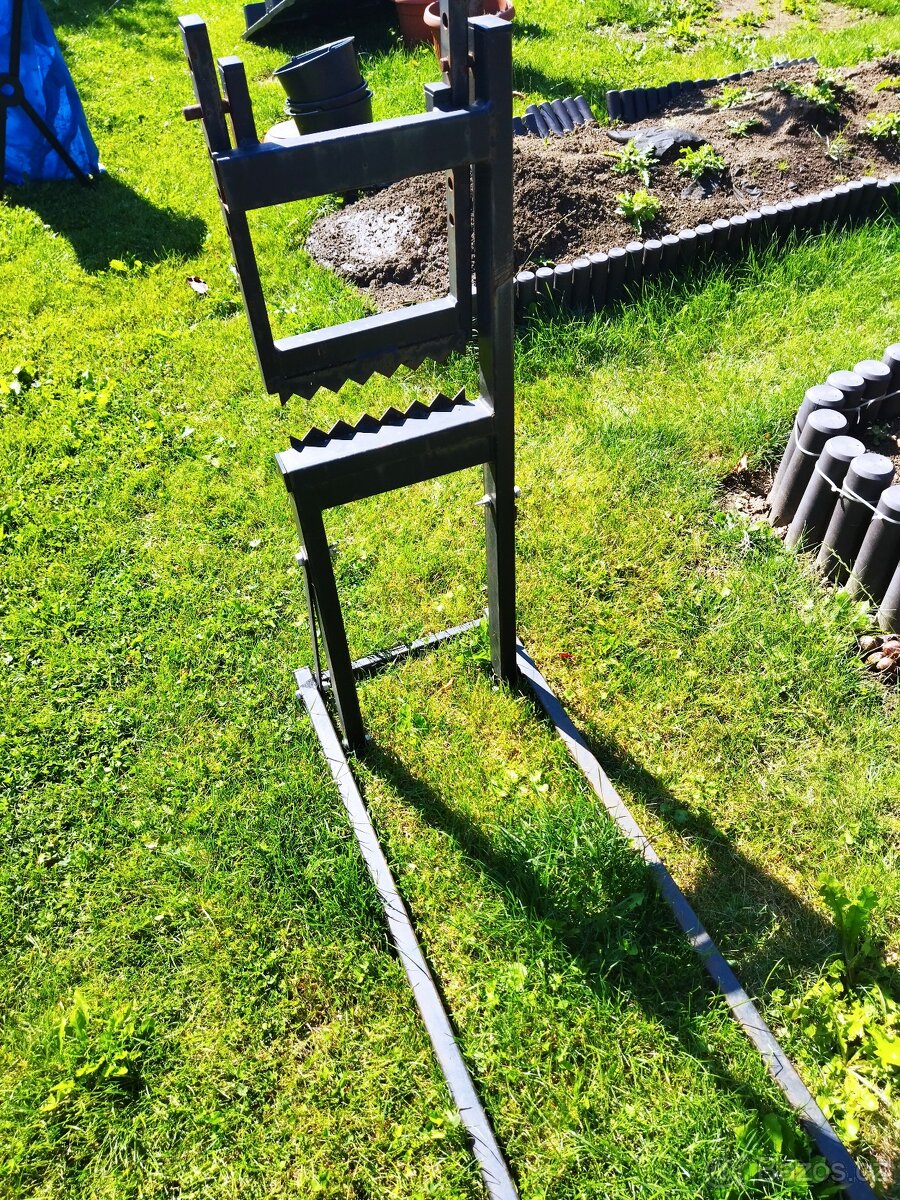 Stojan na řezání dřeva - 2