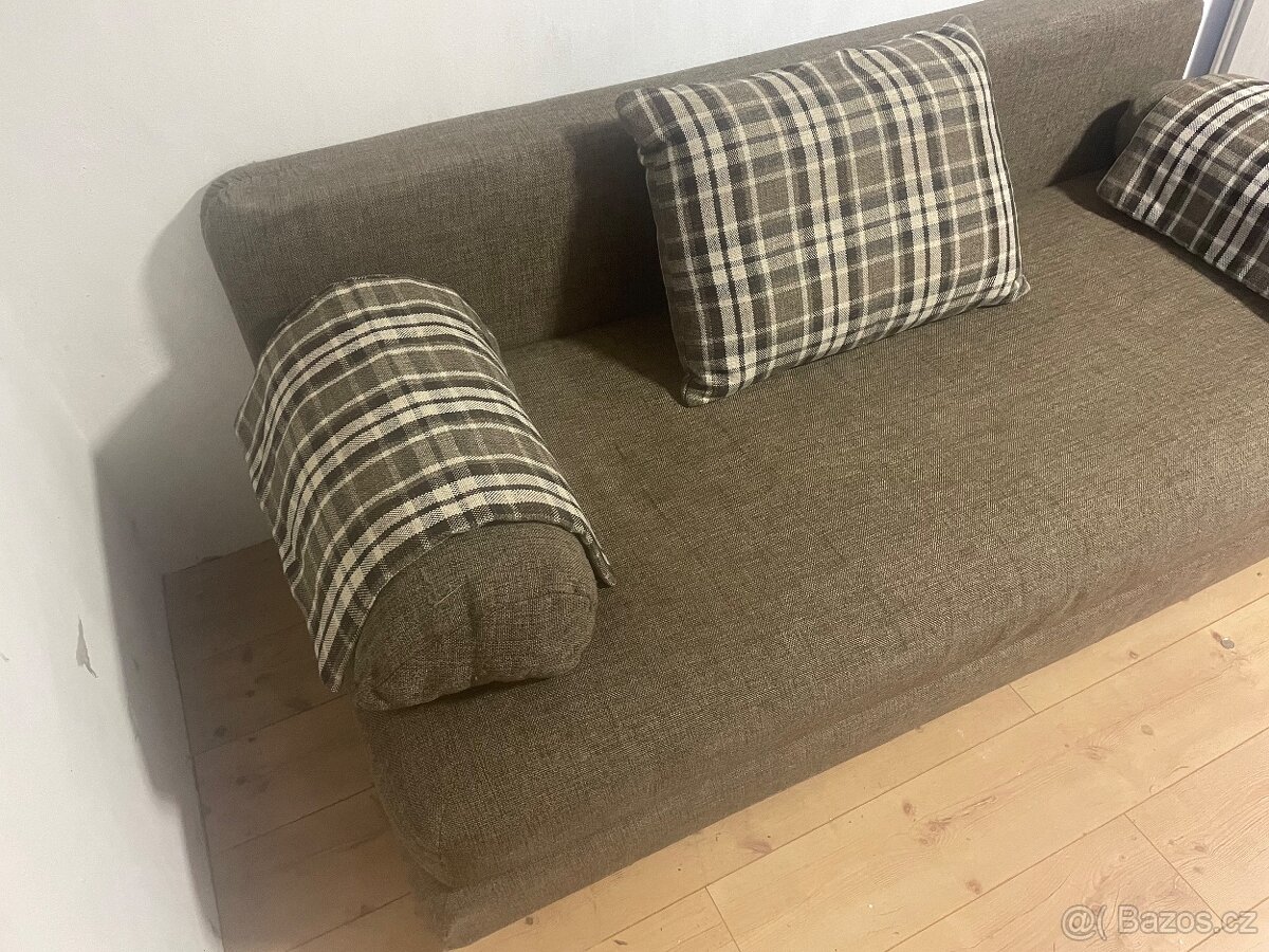 Gauč rozkládací zánovní - 2