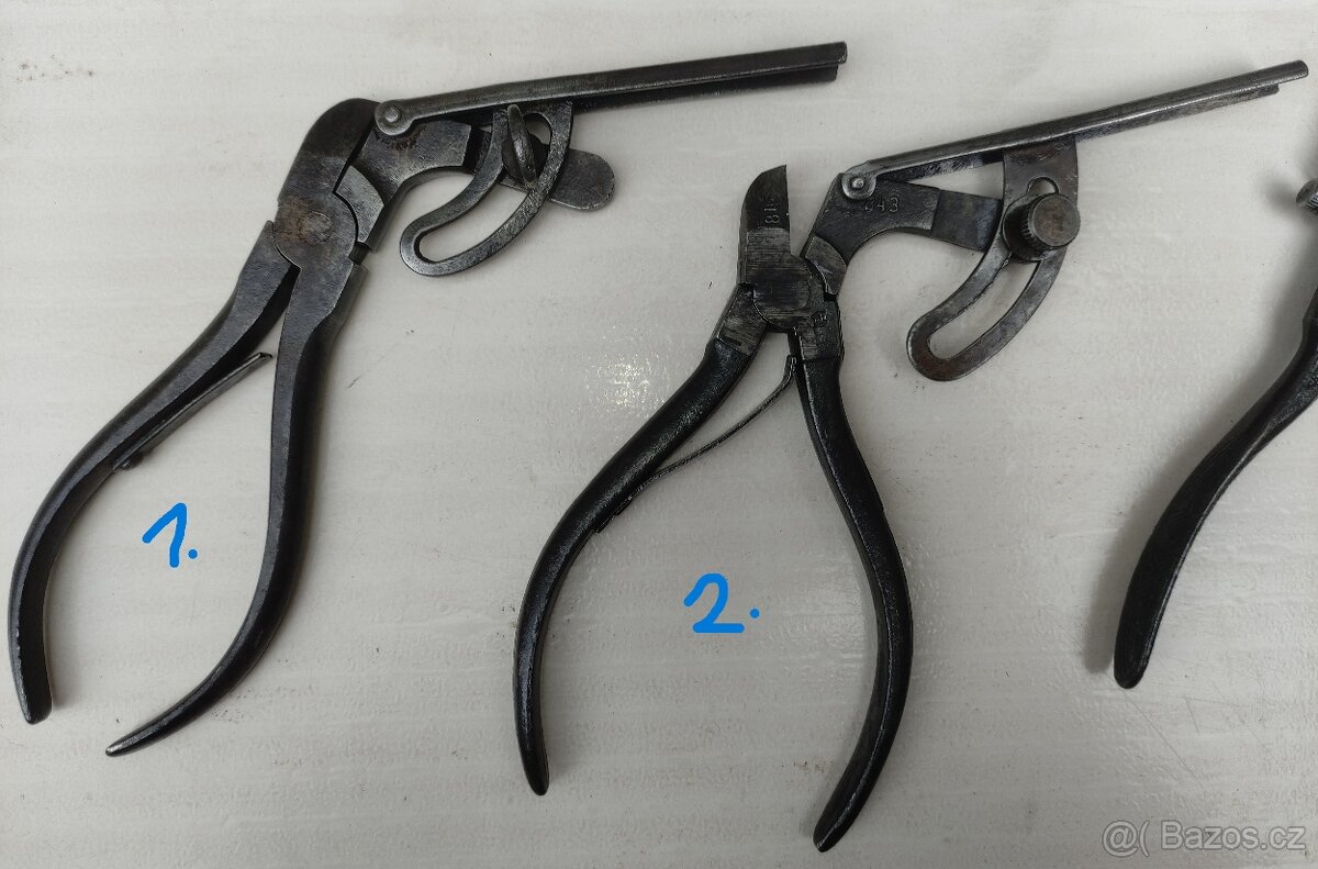 Šraňkovací kleště. - 2