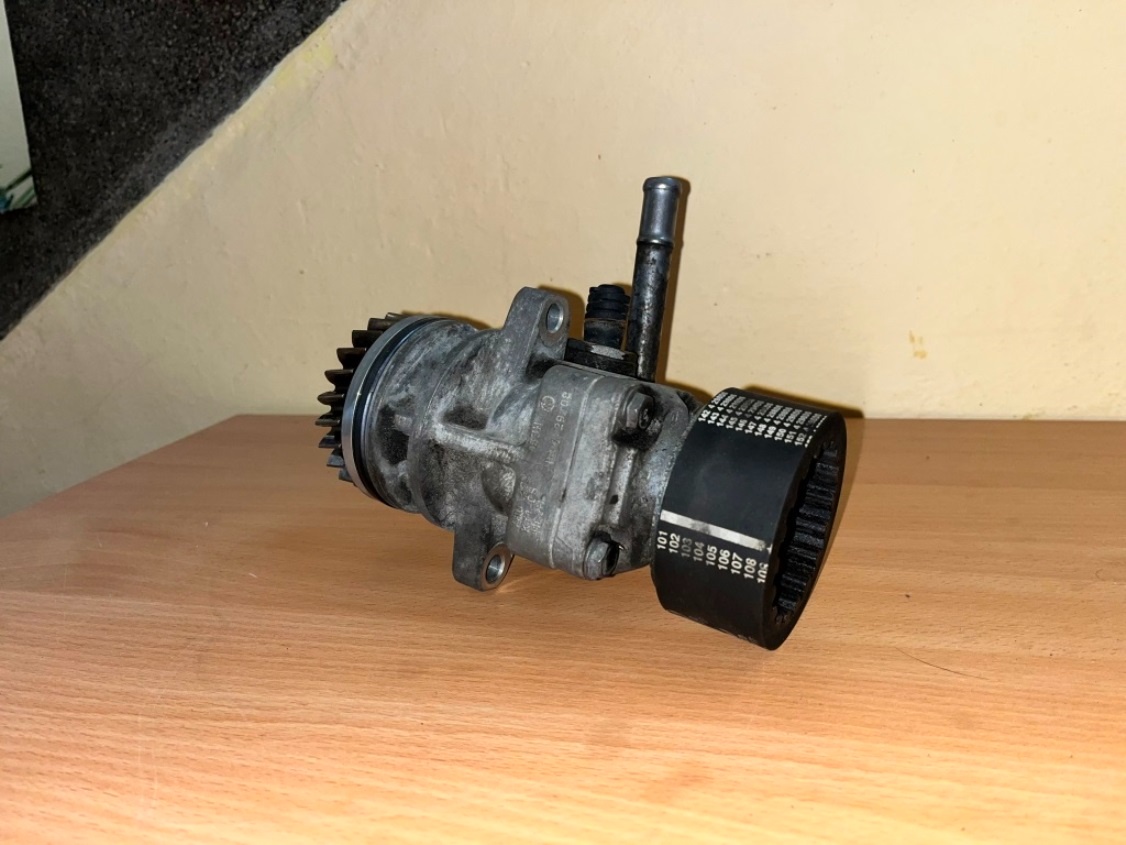Čerpadlo posilovače VW T5 - 2.5 TDi - 2