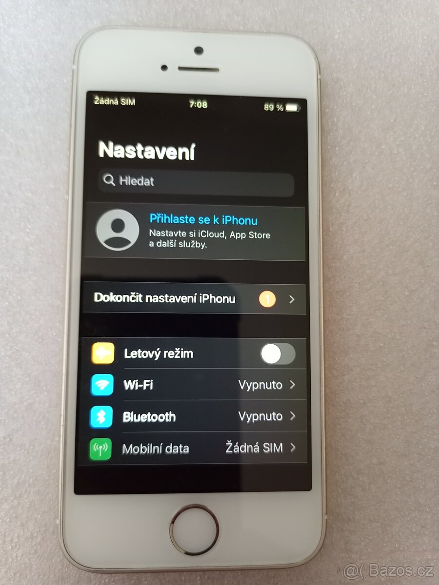 Apple iPhone 5se 64GB - 2