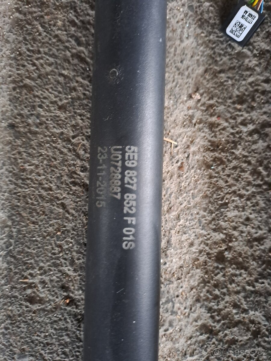 Škoda Octavia 3 III servomotory 5-tých dveří - 2