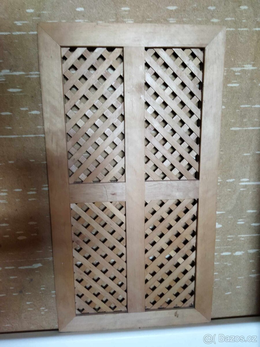 Rámečky s mřížkovou výplní, masívní, olšové - 2