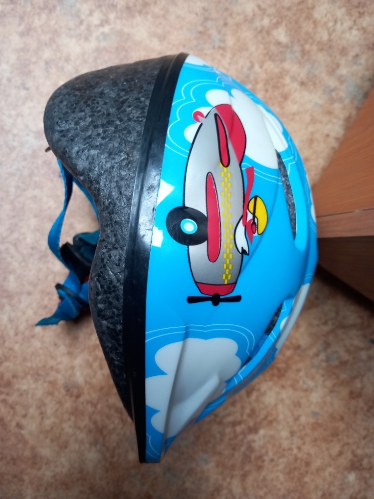 Dětská cyklo přilba, velikost 42 - 46cm - 2