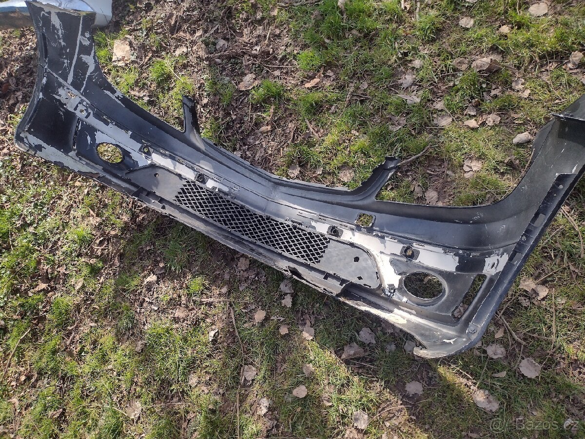 Mercedes CLC w204 AMG přední nárazník - 2