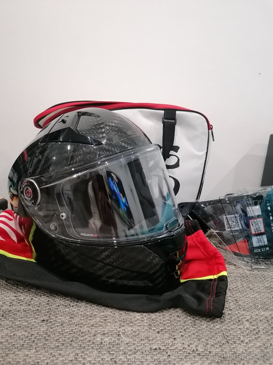 Helma LS2 FF811 VECTOR II GLOSS CARBON-06 - 2