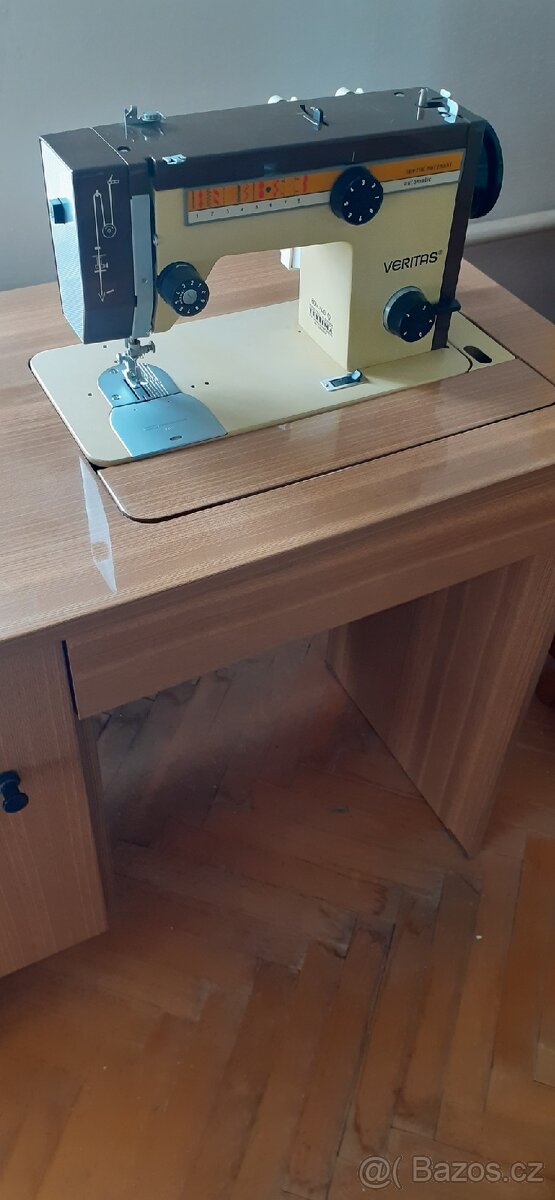 Šicí stroj - 2