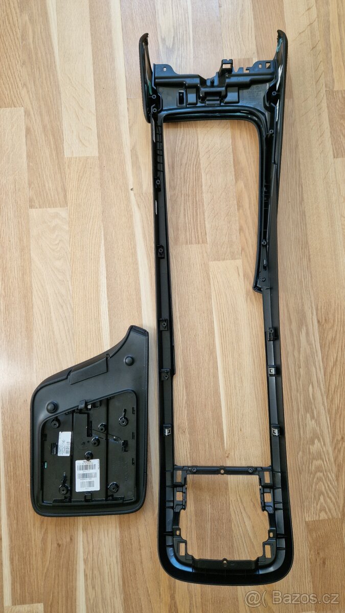 Laktova opierka pre Volvo V90/V60 - 2