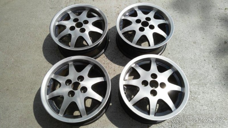 Nabízíme sadu použitých ALU disků Fiat OZ Racing - 2