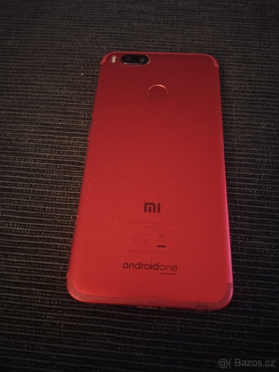 Dotykový telefon - 2