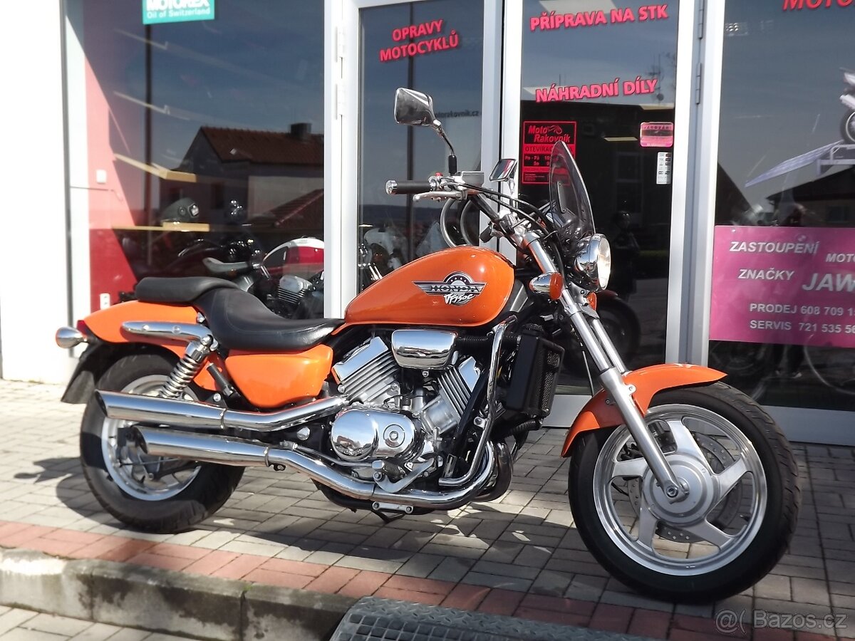 Honda VF 750C Magna - 2