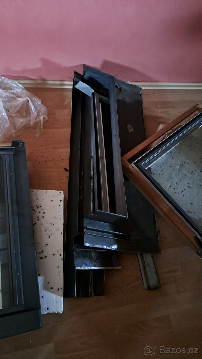 2 střešní okna VELUX - 2