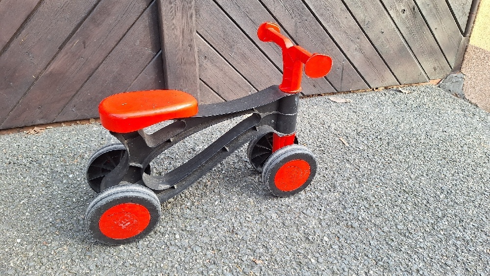 Odrážedlo Lena - 2