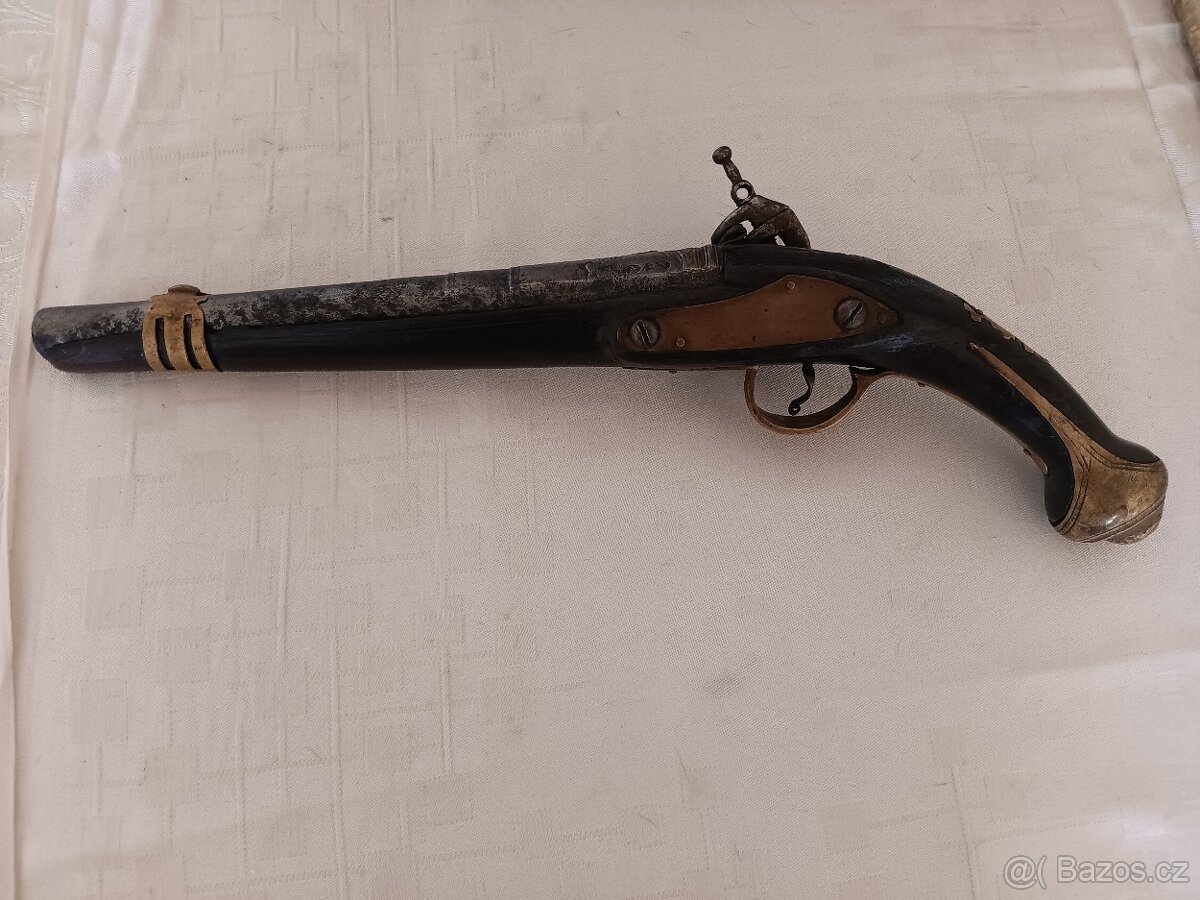 Křesadlová pistole - 2