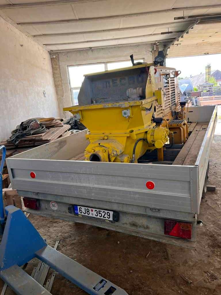 ČERPADLO BETONU MECBOC. 2015 s vozíkem - 2