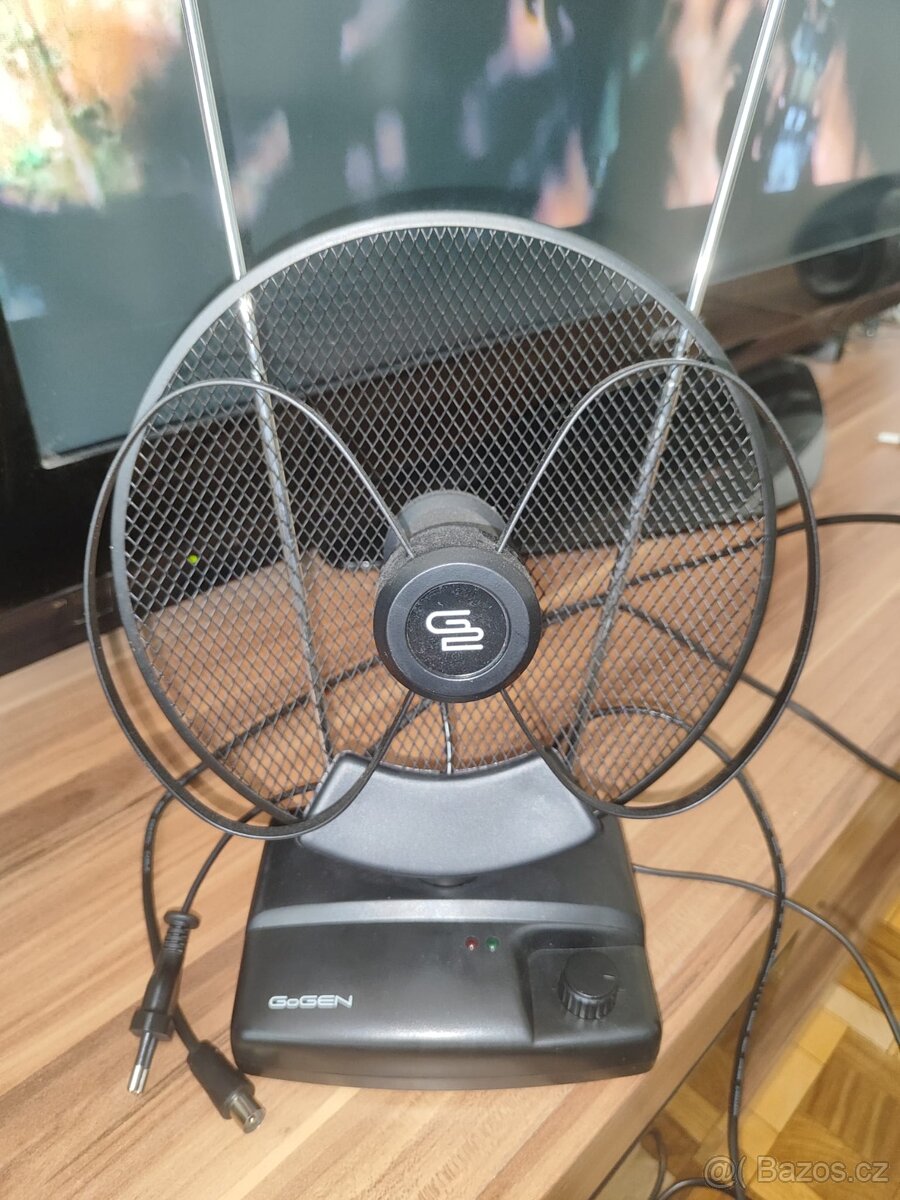 Pokojová anténa. - 2