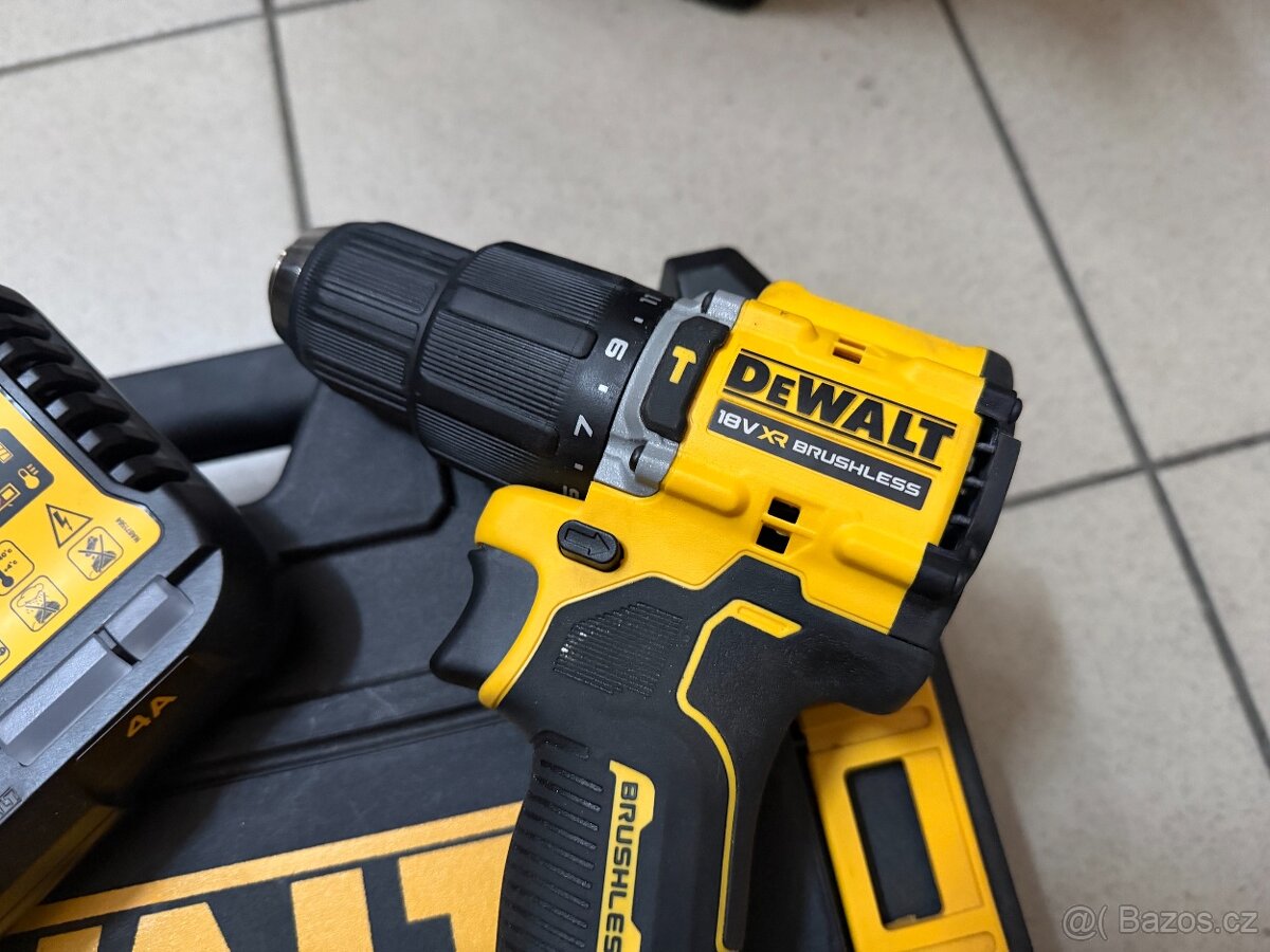 Aku příklep deWALT dcd100yp2t + 2 x 5,0 Ah - 2