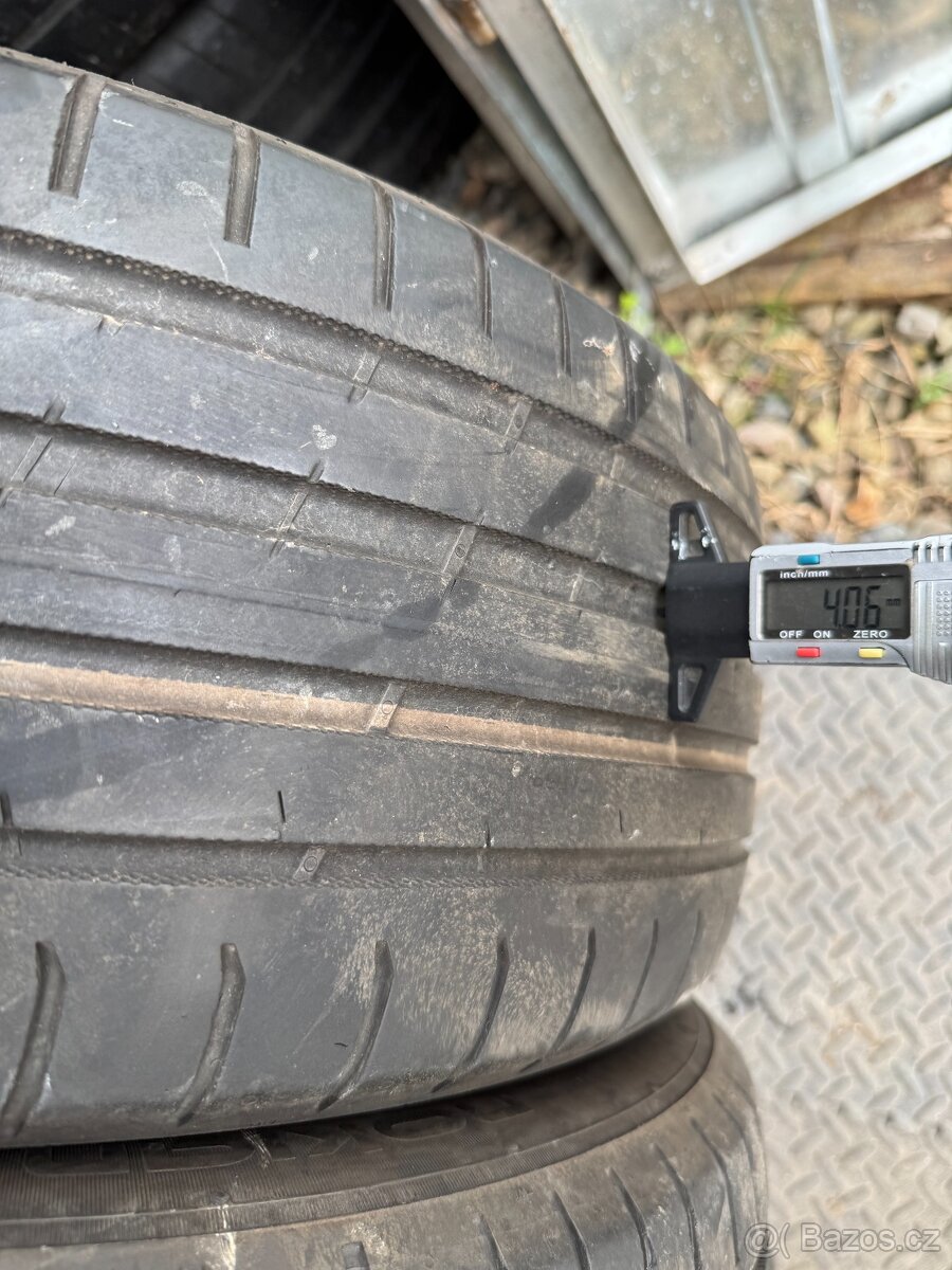 215/55/17 - Nokian letní sada pneu - 2