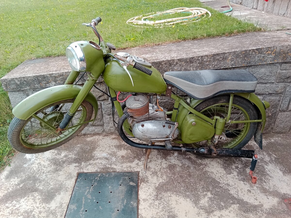 Jawa 350 pérák - 2