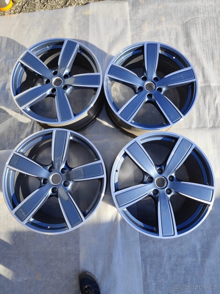 22" PORSCHE CAYENNE R22 5x130 - 2