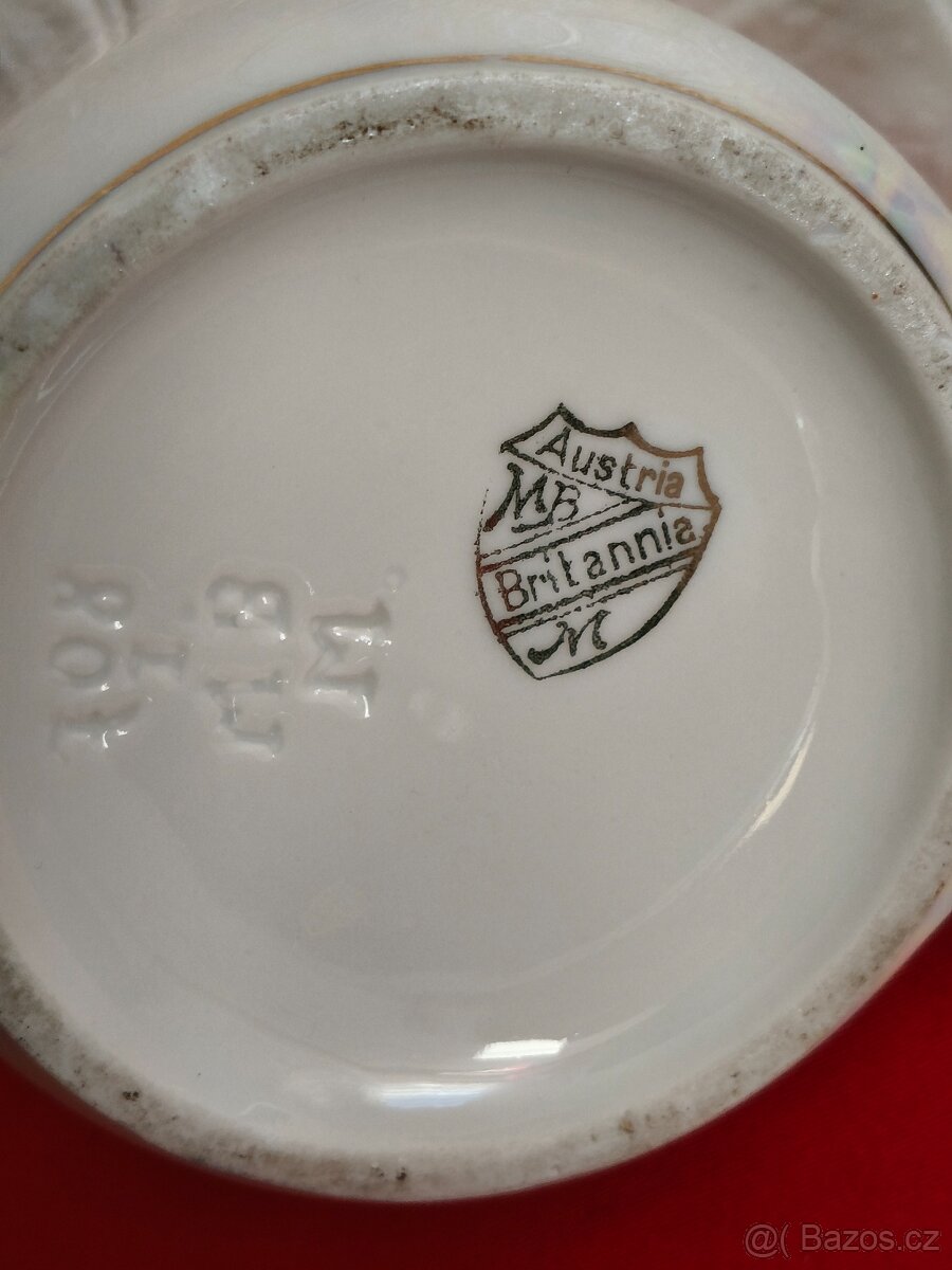STARŠÍ PORCELÁN - 2