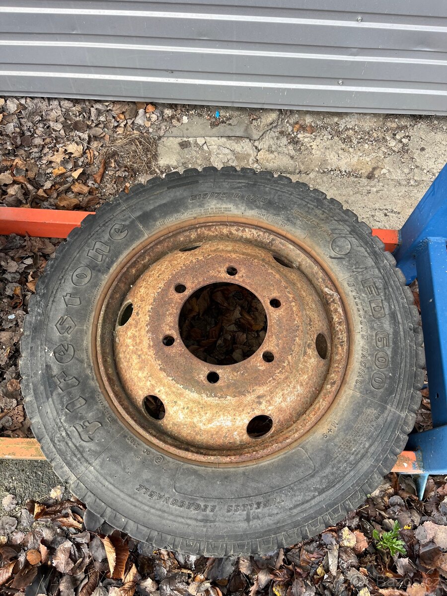 Pneumatika s diskem 215/75 R17.5 - 2