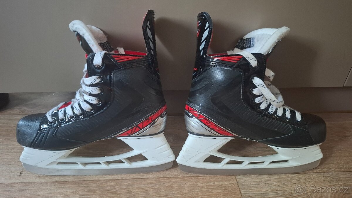 Brusle Bauer Vapor X2.5 - 2