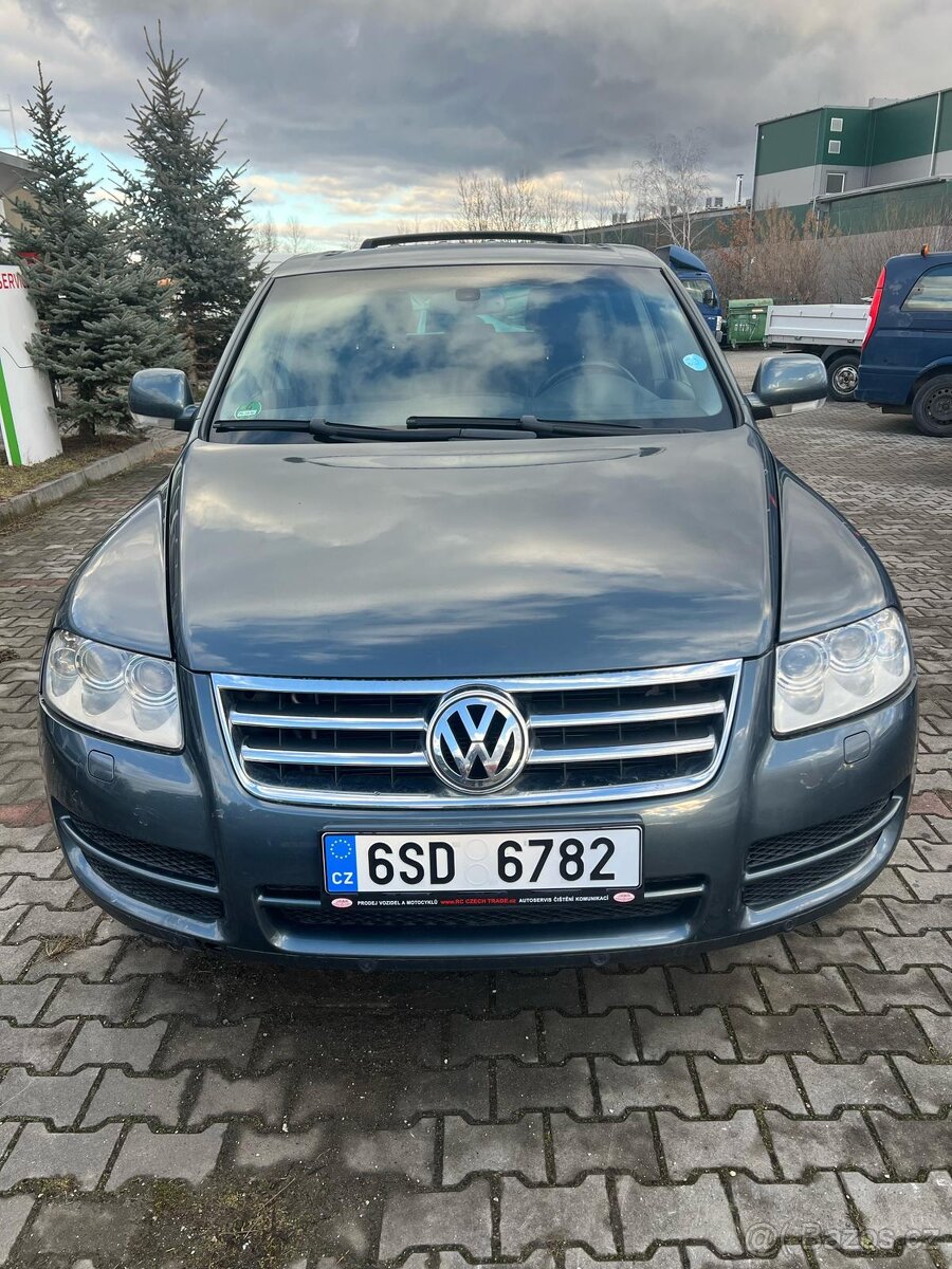 VW Touareg 2,5TDI 4x4 AUTOMAT - 2