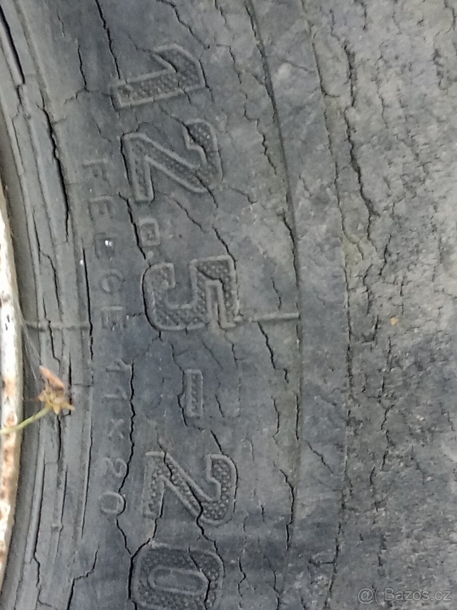 Prodám kompletní kolo 12,5-20 - 2