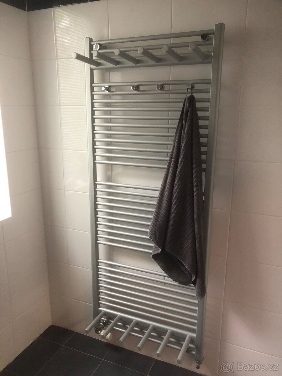 Žebříkový radiátor (sušák) - 2