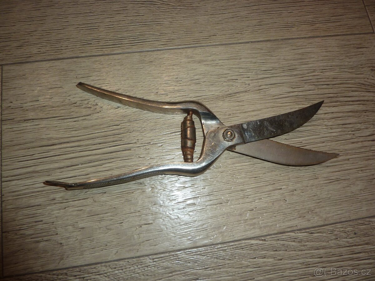 Nůžky na drůbež - 2