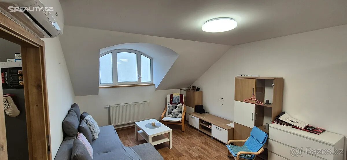 Pronájem bytu 1+1 - 2